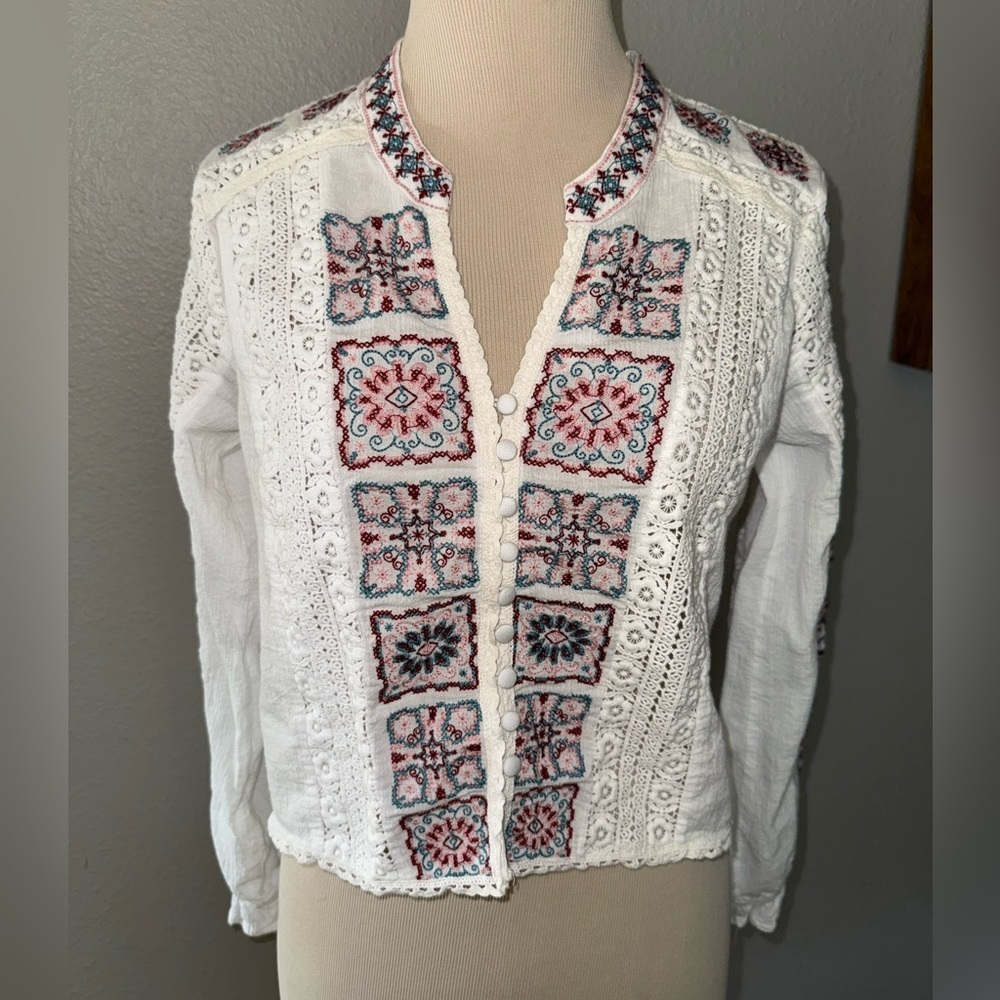 Altard State Top Womens Small White Crochet Boho Embroidered Crop Button